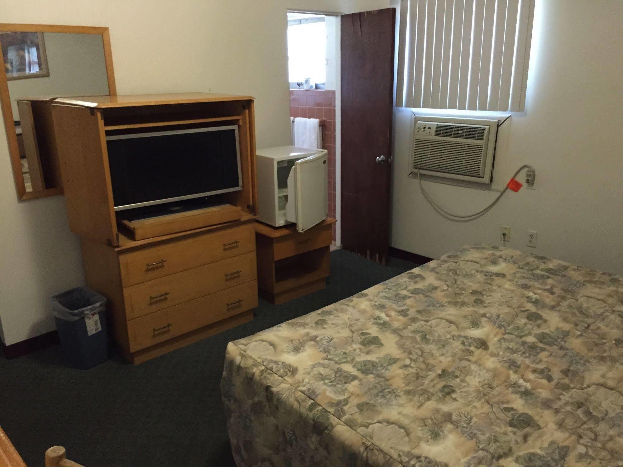 Travel Inn Of 赛百灵 外观 照片