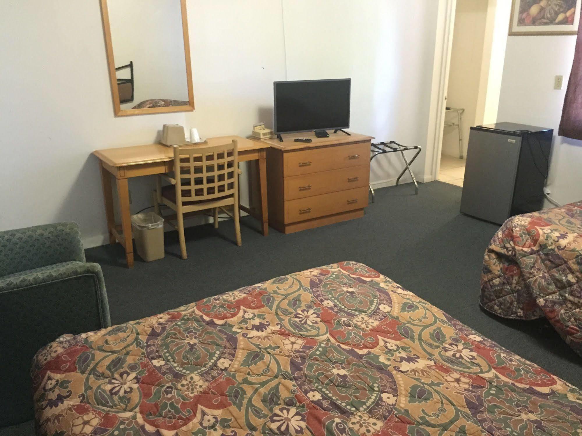 Travel Inn Of 赛百灵 外观 照片