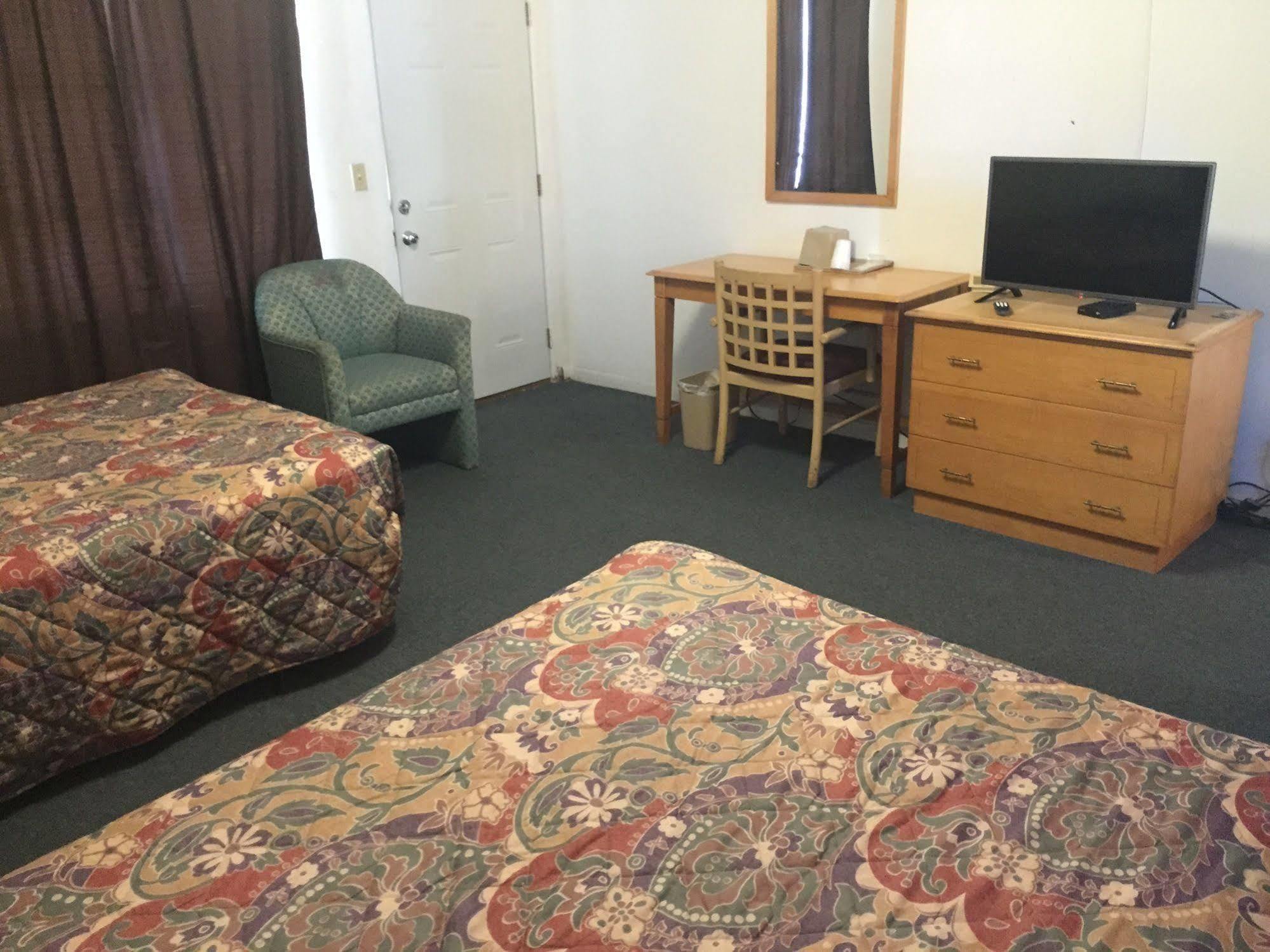 Travel Inn Of 赛百灵 外观 照片